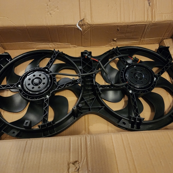 Radiator Cooling Fan Replacement For 2013-2019 Nissan Pathfinder 2014-2019 - Picture 4 of 7